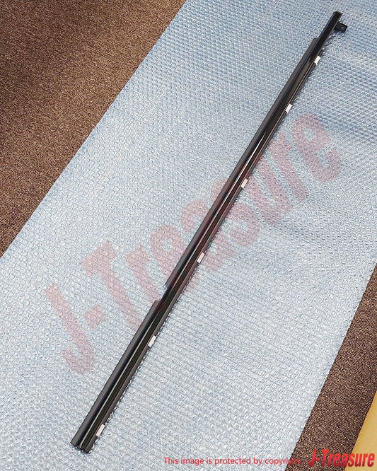 MAZDA RX-7 Convertible FC3C Genuine Door Outer Weather Strip LH FB67-59-810D OEM