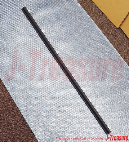 TOYOTA LAND CRUISER PRADO Genuine Front Door Glass Weatherstrip Assy Outer RH