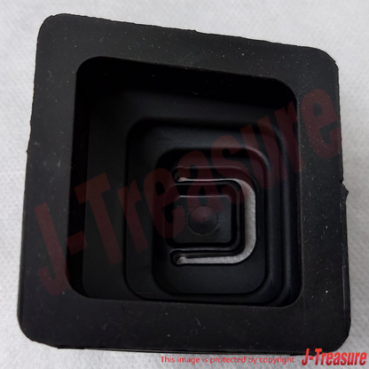 TOYOTA 4RUNNER RN5# VZN10# 84-95 Genuine Clutch Release Fork Boot 31126-20060