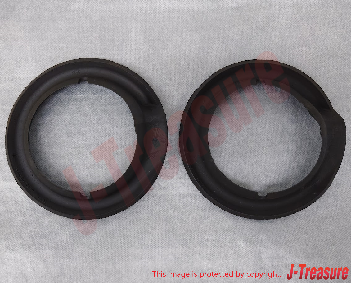 TOYOTA LEVIN TRUENO AE86 Genuine Rear Spring Insulator Lower Set 48258-12010 OEM