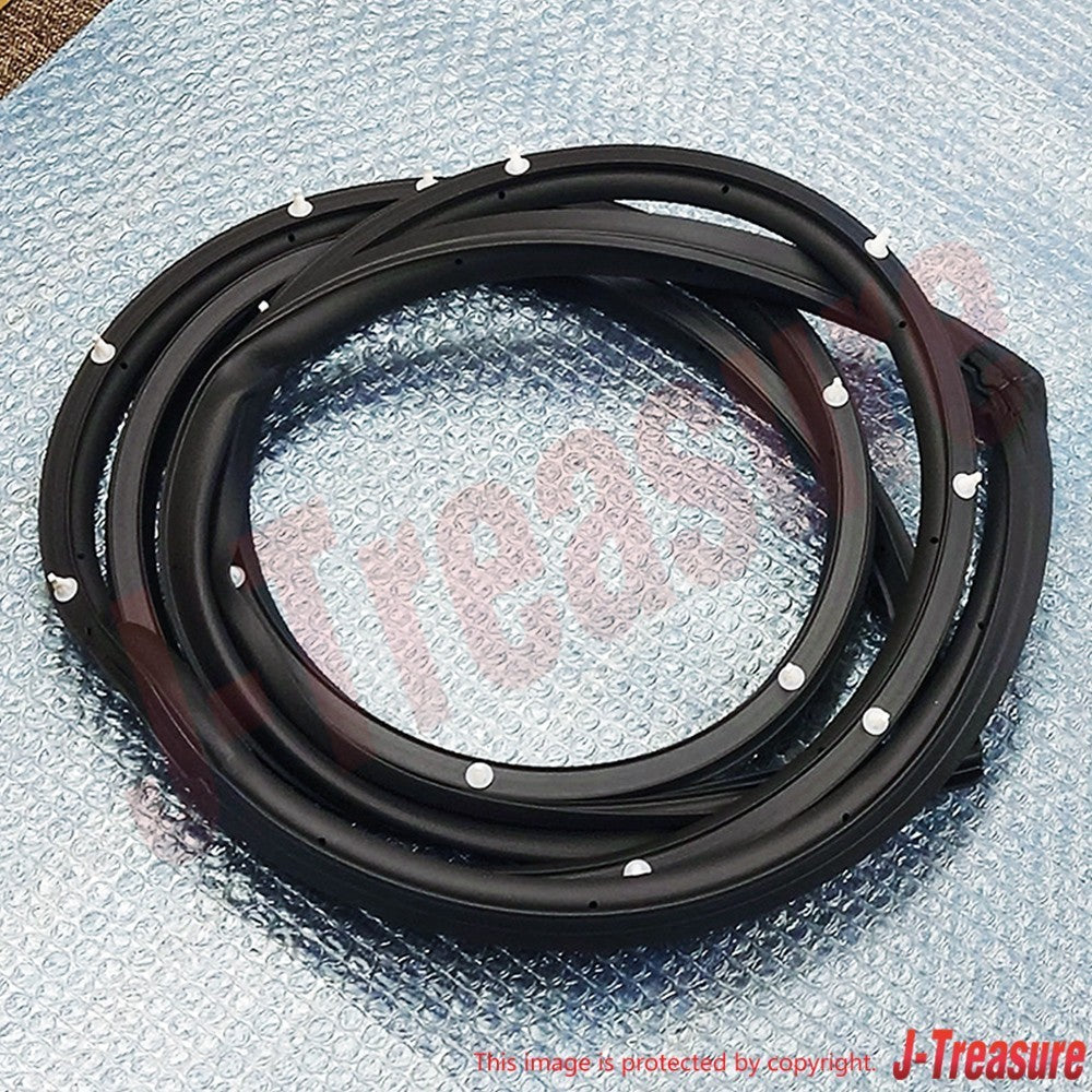 TOYOTA LAND CRUISER UZJ100 '98-02 Genuine Rear Door Weatherstrip LH 67872-60070
