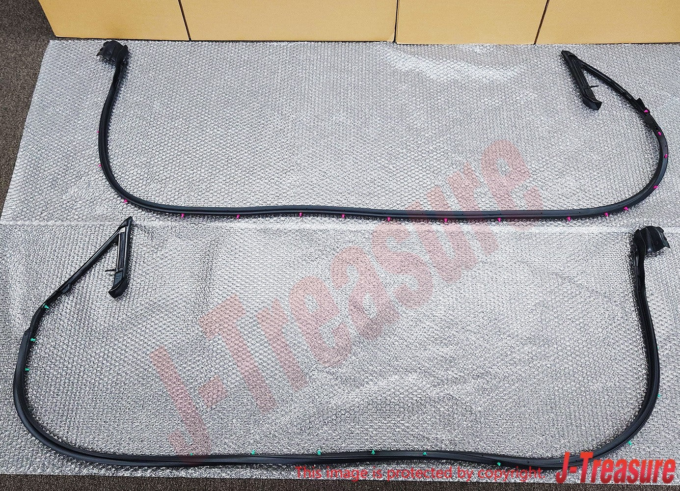 NISSAN SKYLINE GT-R BNR32 89-94 Genuine Front Door Weather Strip RH & LH set RHD