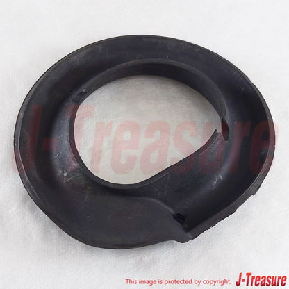 TOYOTA LAND CRUISER KZJ78 1995 Rear Coil Spring Insulator Upper & Lower Set