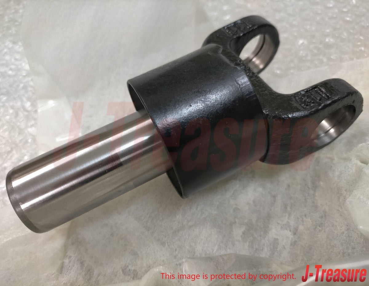 MITSUBISHI LANCER ECLIPSE Genuine Propeller Shaft Sleeve Yoke MR111611 OEM