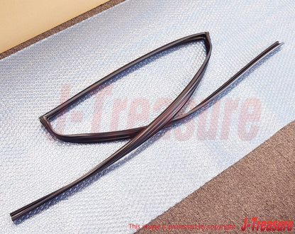 TOYOTA LAND CRUISER UZJ100 '98-07 Genuine Rear Door Glass Run RH 68142-60043 OEM