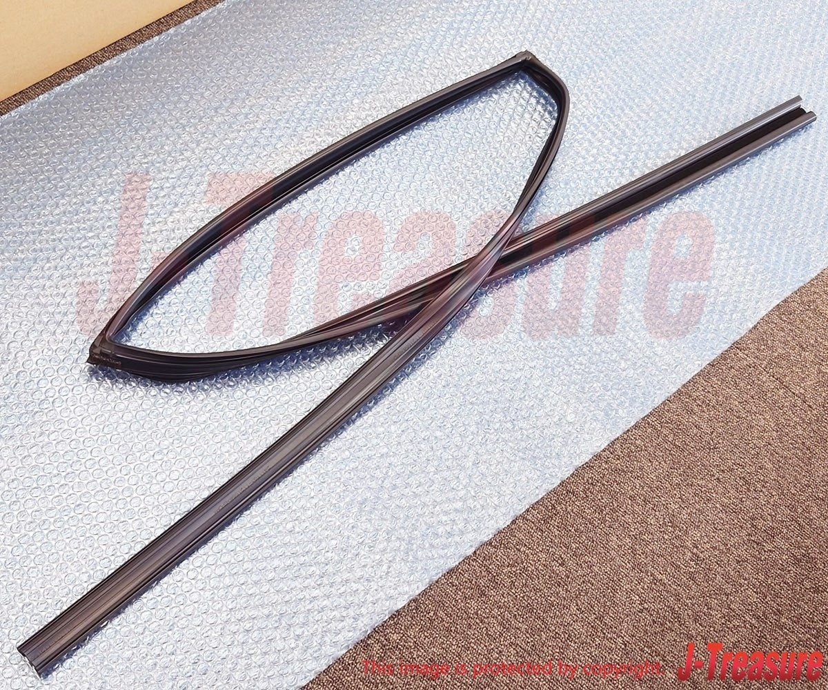 TOYOTA LAND CRUISER UZJ100 '98-07 Genuine Rear Door Glass Run RH & LH Set OEM