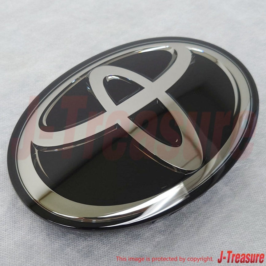TOYOTA LAND CRUISER 16-21 TACOMA TUNDRA 18-19 Genuine Front Grille Emblem OEM