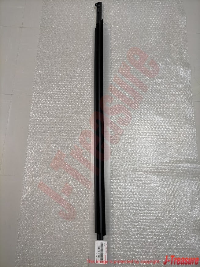 TOYOTA LAND CRUISER 08-15 Genuine Door Belt Molding Front Rear RH & LH Set OEM