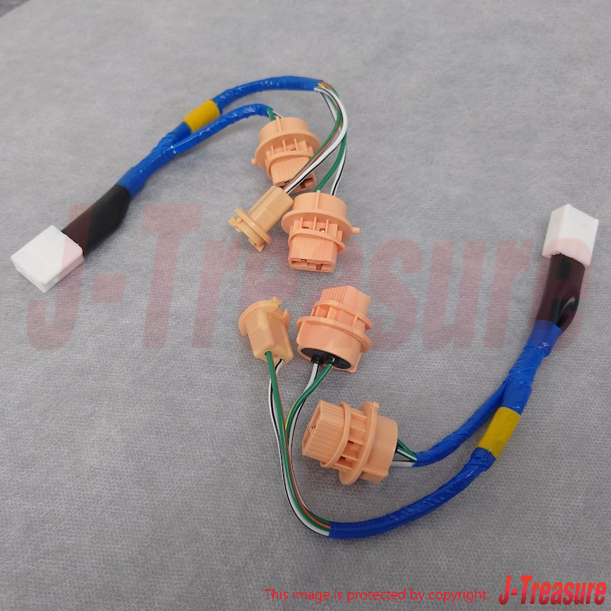 LEXUS LS430 UCF30 01-04 Genuine Rear Combi Lamp Socket & Wire 81555-50100 x2 Set