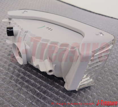 TOYOTA MARK2 JZX110 00-07 Genuine Cornering Lamp Lens & Body LH 81385-22030 OEM