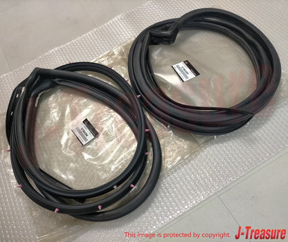 MITSUBISHI LANCER EVO 7 8 9 CT9A Genuine Rear Door Weatherstrip  RH & LH Set OEM