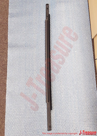 MITSUBISHI OUTLANDER CW#W 07-13 Genuine F/R Door Window Moulding RH & LH Set OEM