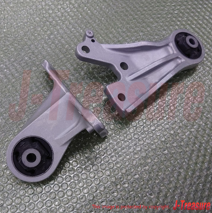 MITSUBISHI OUTLANDER GG2W 2018-2022 Genuine Rear Differential Mount RH & LH set