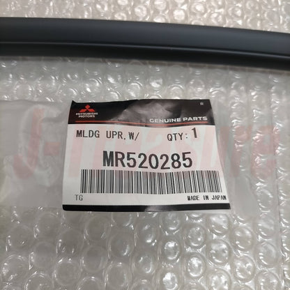 MITSUBISHI LANCER Evo 7 8 9 Genuine Front Windshield Upper Moulding MR520285 OEM