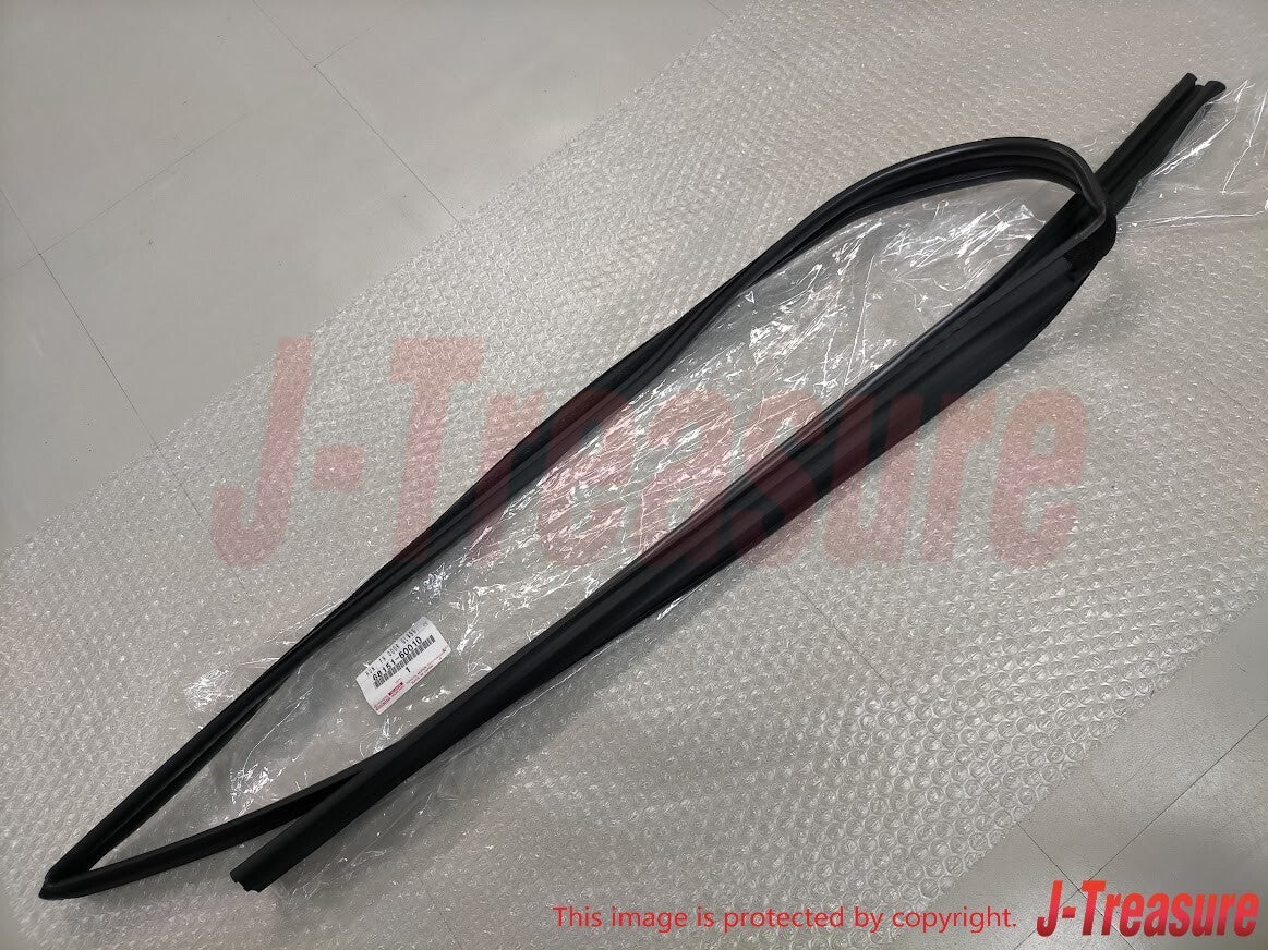 TOYOTA LAND CRUISER 91-97 LX450 96-97 Genuine Front Door Glass Run Left OEM