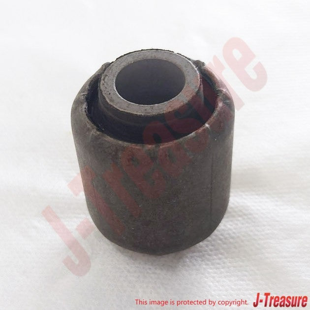 TOYOTA LAND CRUISER KZJ7# '94-95 Genuine Front Lateral Control Rod Bush Sub Assy