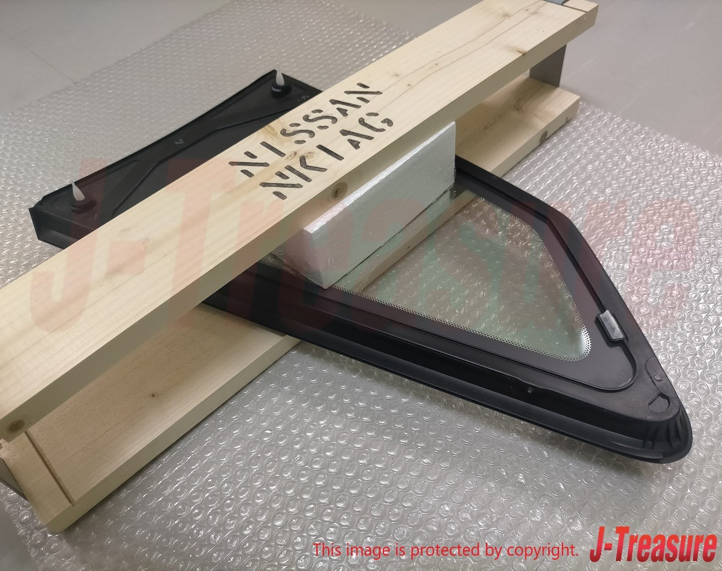 NISSAN GT-R R35 '11-23 Genuine Rear Quarter Glass Window Right 83306-KB50B OEM