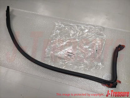 NISSAN GT-R R35 2009-2021 Genuine Body Side Weatherstrip Seal LH 76861-JF00E OEM
