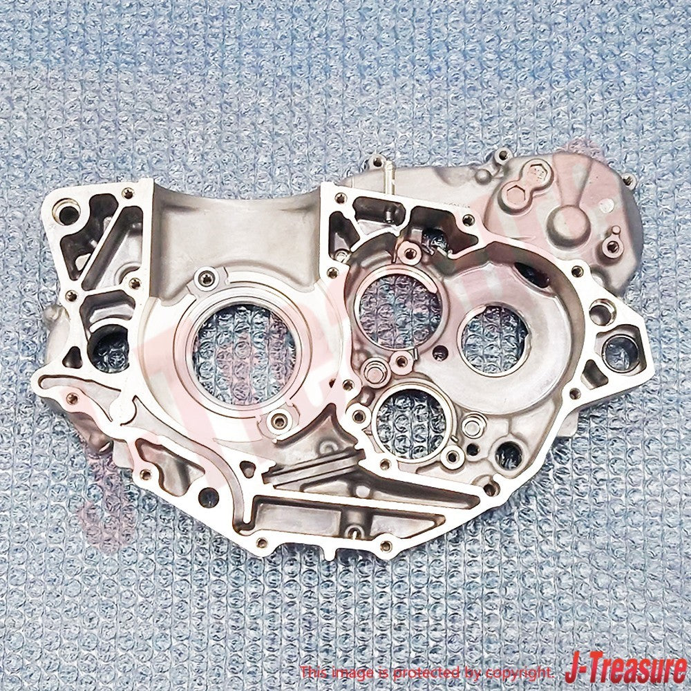 HONDA CRF250R 2014-2017 Genuine Crankcase Right 11100-KRN-A80 OEM