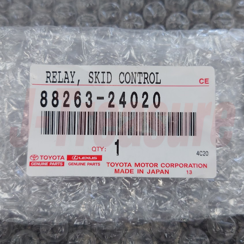TOYOTA 4RUNNER GRN21# 00-06 Genuine ABS TRC Skid Control Relay 88263-24020 OEM