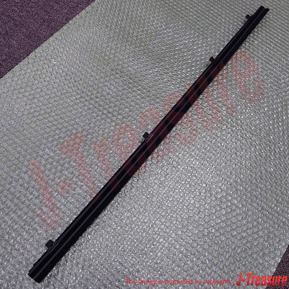 TOYOTA 4RUNNER VZN130 90-95 Genuine Fr/Door Glass Outer Weatherstrip RH & LH Set