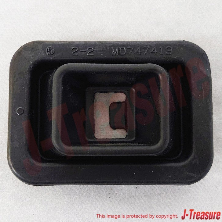 MITSUBISHI LANCER Evo 4-9 CP CT 96-06 Genuine Clutch Release Fork Boot MD747413