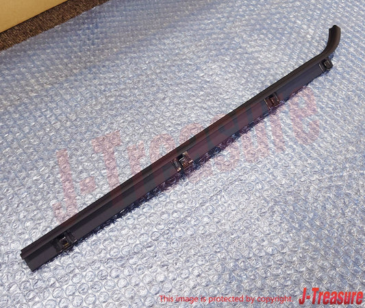 TOYOTA LAND CRUISER FJ40 '81-83 Genuine Fr/Door Glass Weatherstrip Outer LH W/VW