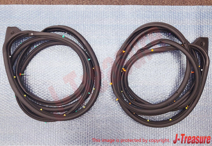 NISSAN NV200 M20 Genuine Fr/Door Weatherstrip RH & LH 80830-JX30A 80831-JX30A