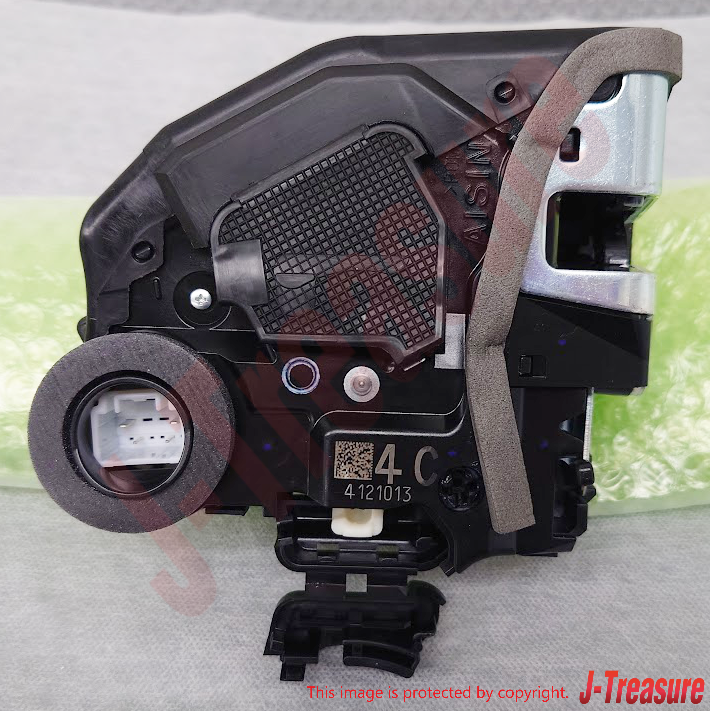 TOYOTA LEXUS Genuine Door Lock Actuator Assy Rear W/Motor Right 69050-33120 OEM