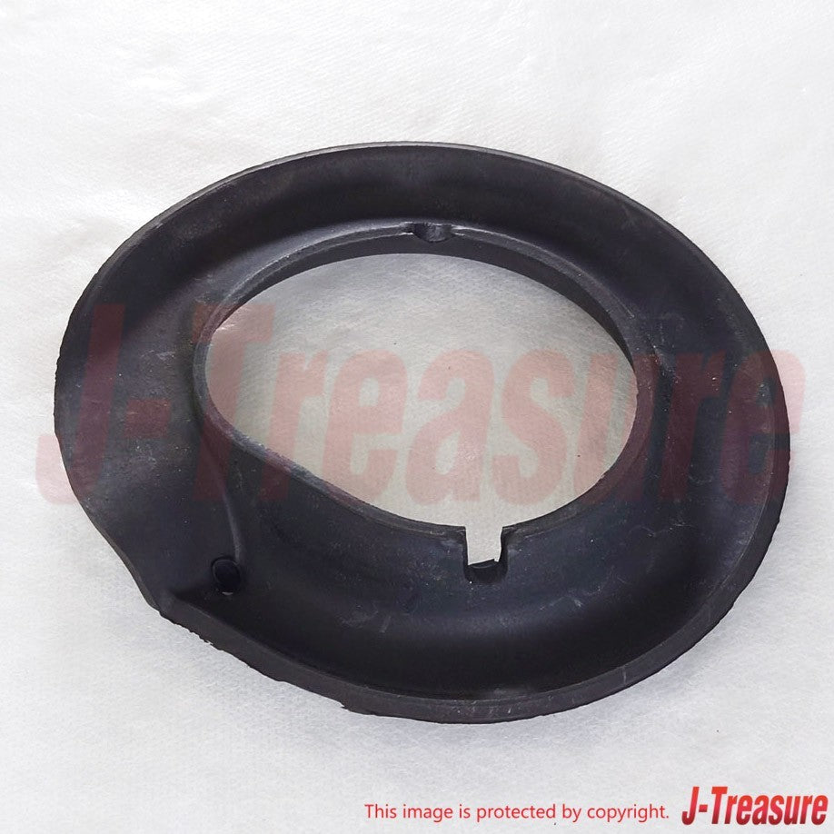 TOYOTA LAND CRUISER KZJ78 1995 Rear Coil Spring Insulator Upper & Lower Set