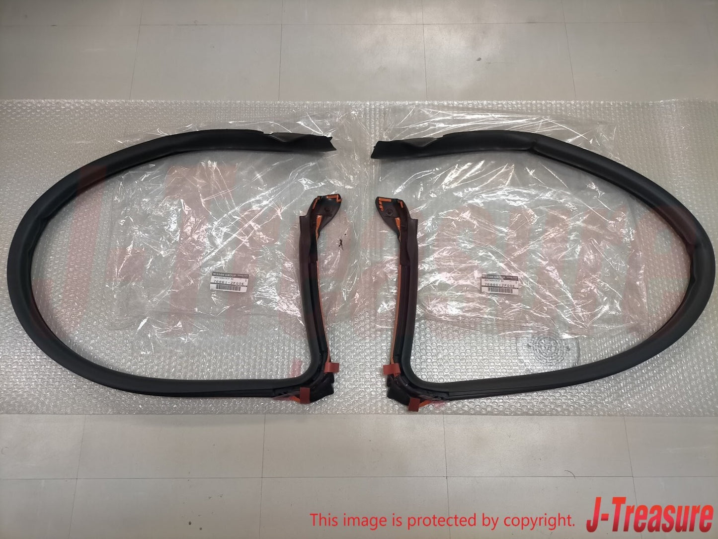 NISSAN GT-R R35 2009-2021 Genuine Body Side Weatherstrip Seal RH & LH Set OEM