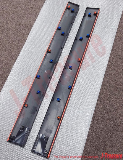 TOYOTA FJ CRUISER 07-14 Genuine Front Door Outside Moulding Sub-Assy RH & LH Set