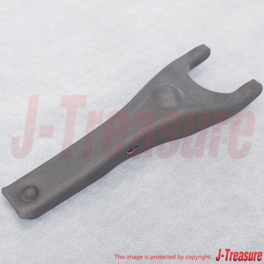 NISSAN PATHFINDER 1987-1995 Genuine Clutch Lever Withdrawal 30531-P0151 OEM