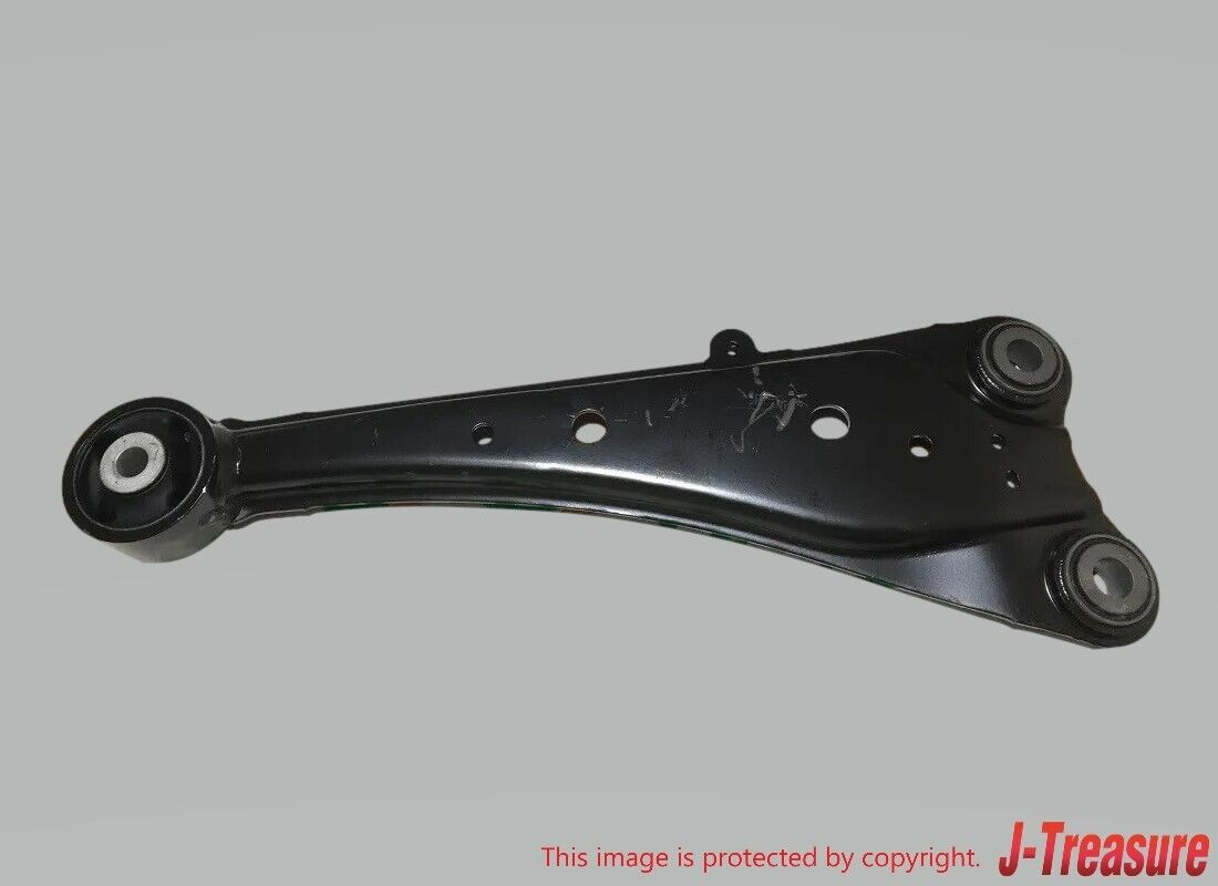 TOYOTA RAV4 2013-2018 Genuine Rear Trailing Arm Assy Right Side 48760-48110 OEM