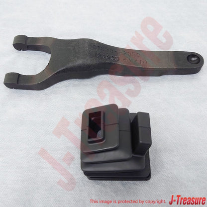 TOYOTA SUPRA JZA80 1993-1998 Genuine Clutch Release Fork & Boot set OEM