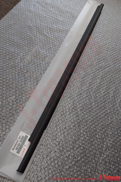 TOYOTA SCION xA NCP61 04-06 Genuine Fr/R Door Glass Outer Weatherstrip RH LH Set