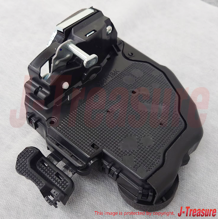 TOYOTA LEXUS Genuine Door Lock Actuator Assy Rear W/Motor Right 69050-33120 OEM