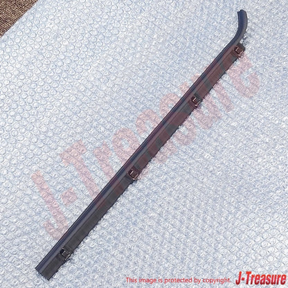 TOYOTA LAND CRUISER FJ40 '81-83 Genuine Fr/Door Glass Weatherstrip Outer LH W/VW