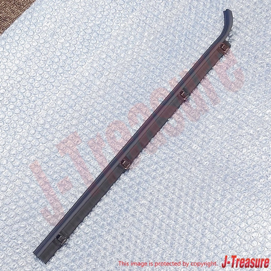 TOYOTA LAND CRUISER FJ40 '81-83 Genuine Fr/Door Glass Weatherstrip Outer LH W/VW