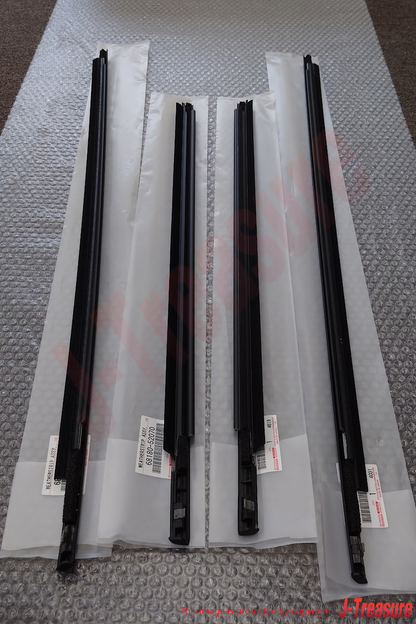 TOYOTA SCION xA NCP61 04-06 Genuine Fr/R Door Glass Outer Weatherstrip RH LH Set