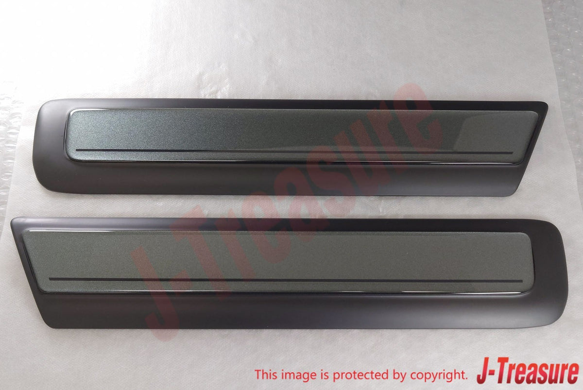 TOYOTA LAND CRUISER FZJ80 '95-04 Genuine Quarter Outside Moulding RH & LH Set