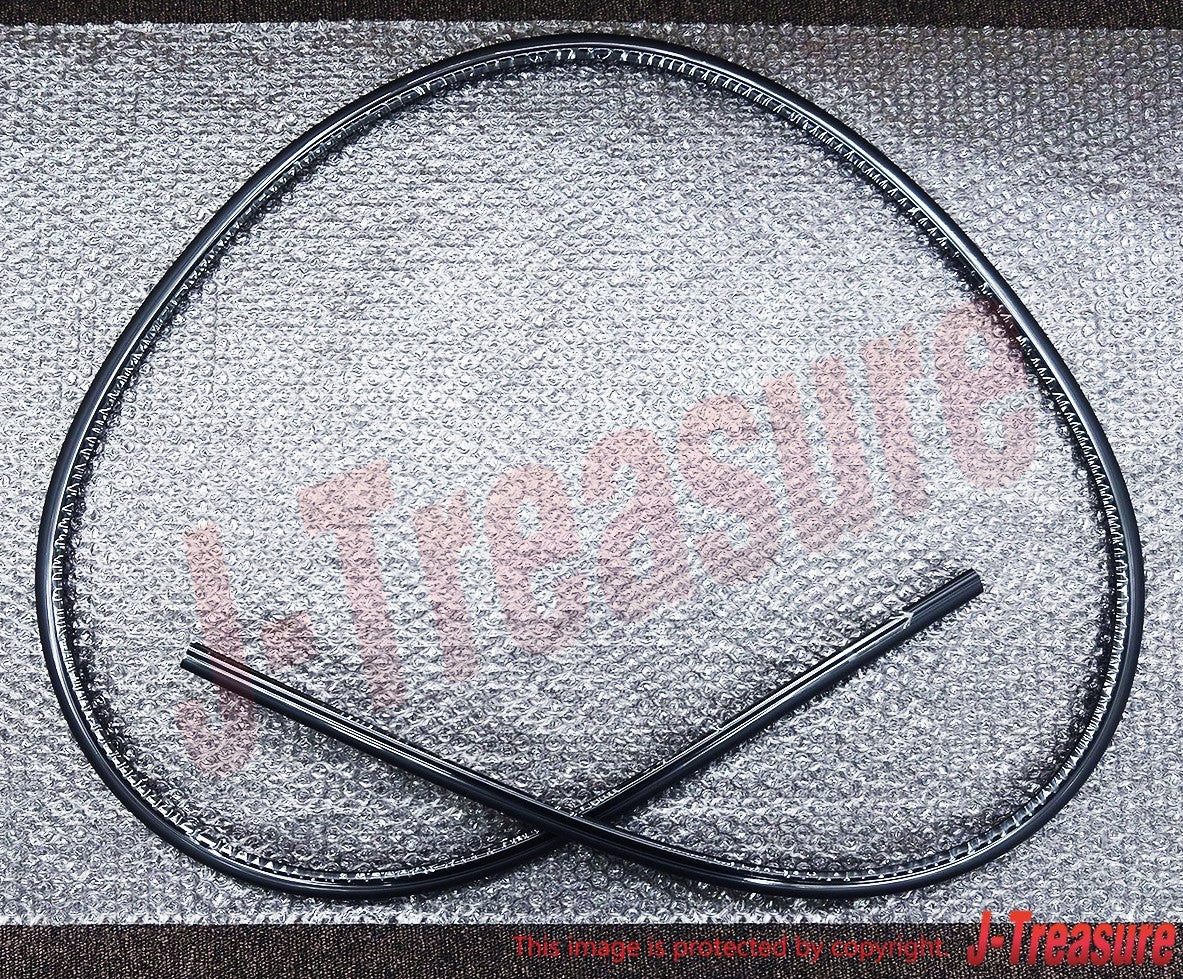 NISSAN SKYLINE GT-R BNR34 Genuine Windshield Upper Center Molding 72752-AA110