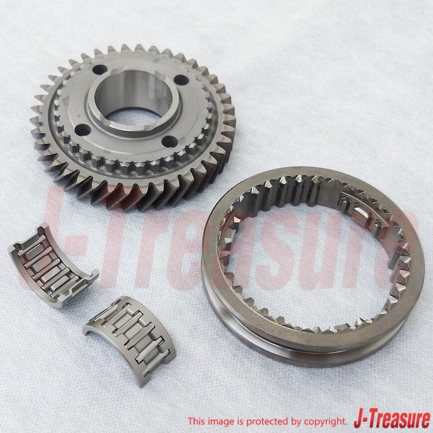 TOYOTA RAV4 AWD ACA23 2005 Genuine 5Th Gear 40Teeth & Sleeve & Bearing Set OEM
