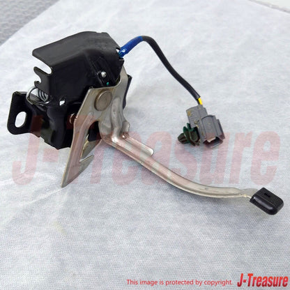 HONDA ACURA RSX DC5 2002-2006 Genuine Hood Lock Assy 74120-S6M-506 OEM