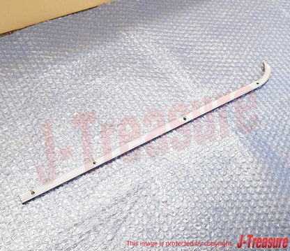 TOYOTA LAND CRUISER FJ40 '81-83 Genuine Fr/Door Glass Weatherstrip Inner RH W/VW