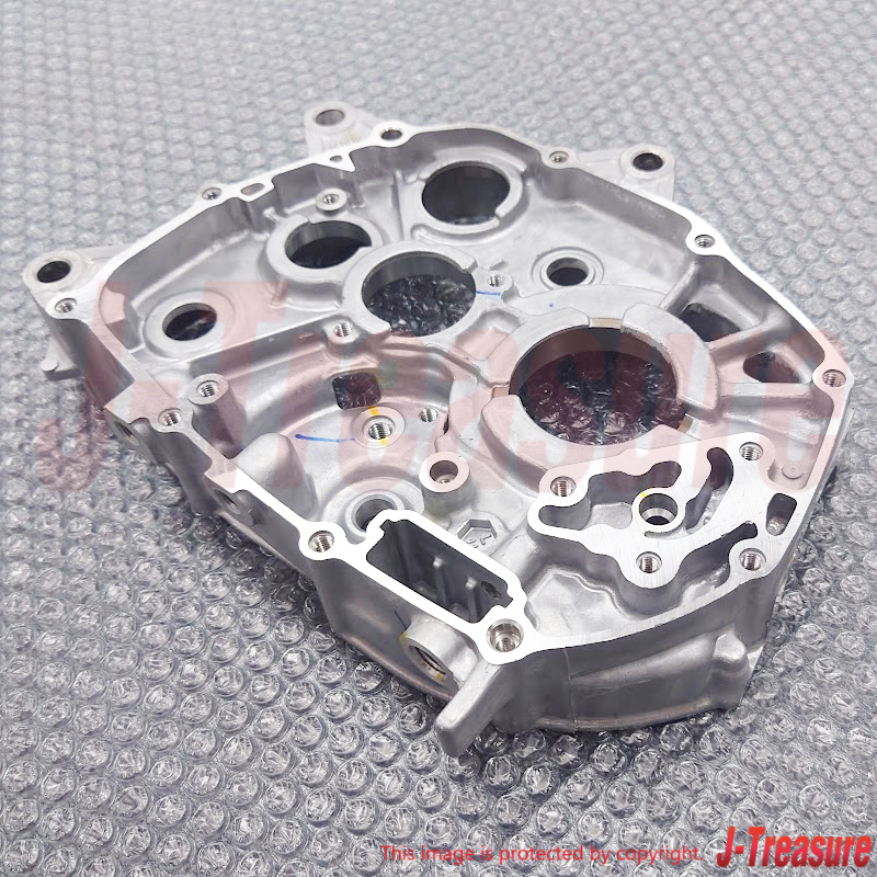 HONDA CRF110F 2013-2024 Genuine Crankcase RH 11100-KWW-740 OEM