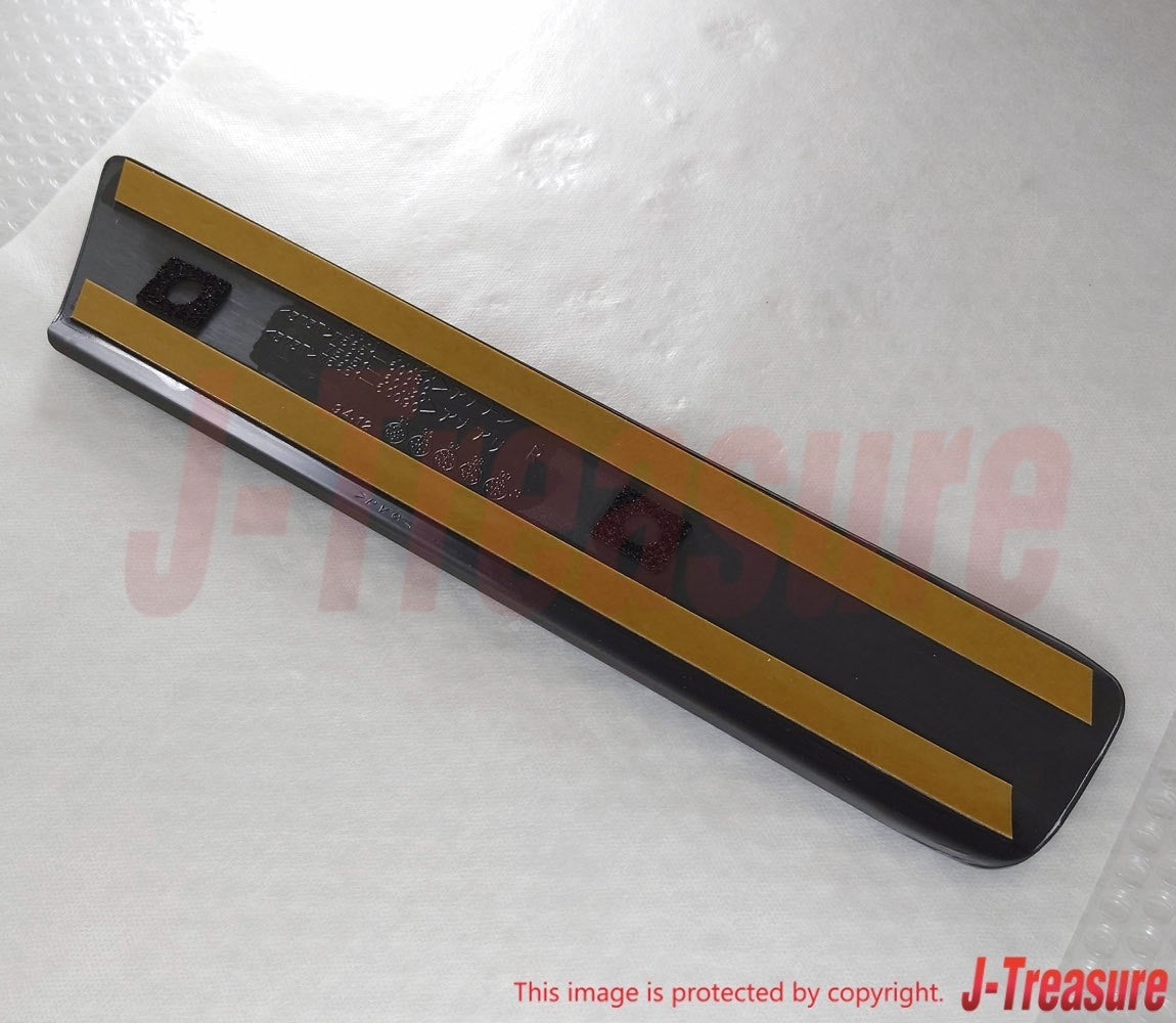 TOYOTA LAND CRUISER FZJ80 '95-04 Genuine Quarter Outside Moulding RH & LH Set