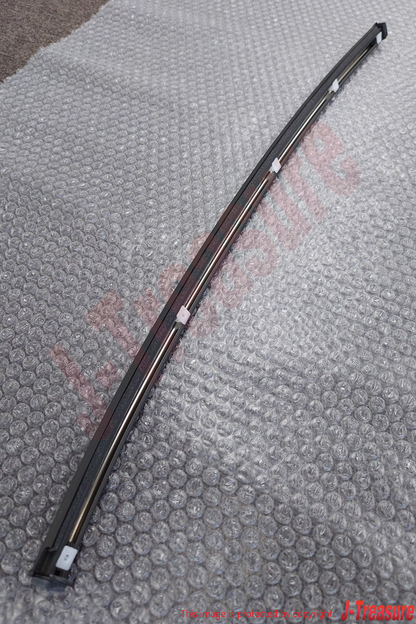 NISSAN 300ZX Z32 89-96 T-Top 2+0 Genuine Drip Center Molding RH 91784-30P20 OEM