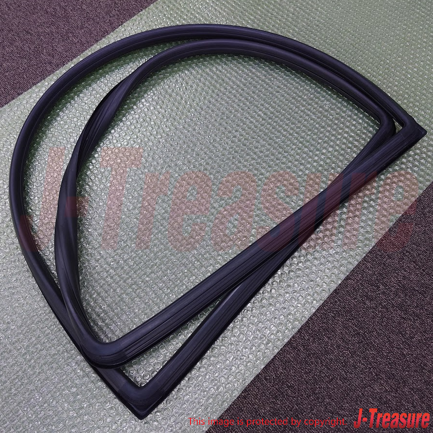 TOYOTA STARLET KP60 KP61 81-84 Genuine Front Window Weatherstrip 56121-10110 OEM