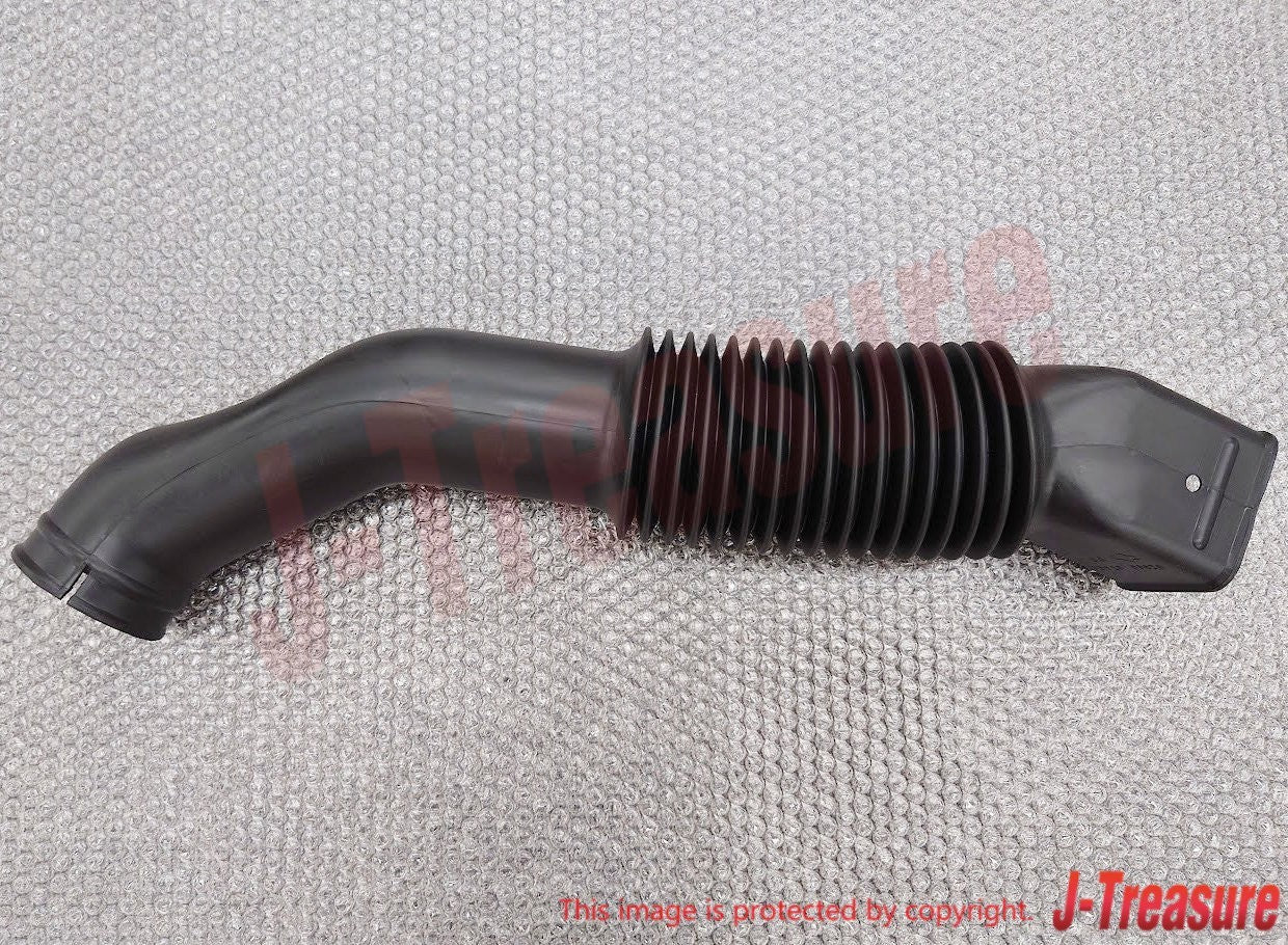 NISSAN PATROL Y60 Y61 Genuine Air Cleaner Duct 62860-07J00 OEM For TD42 ENGINE